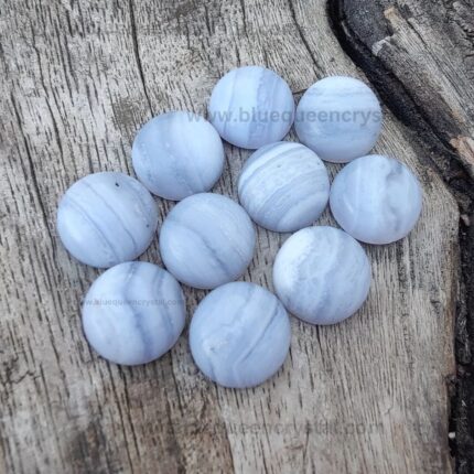 wholesale Blue agate tumbled stones online